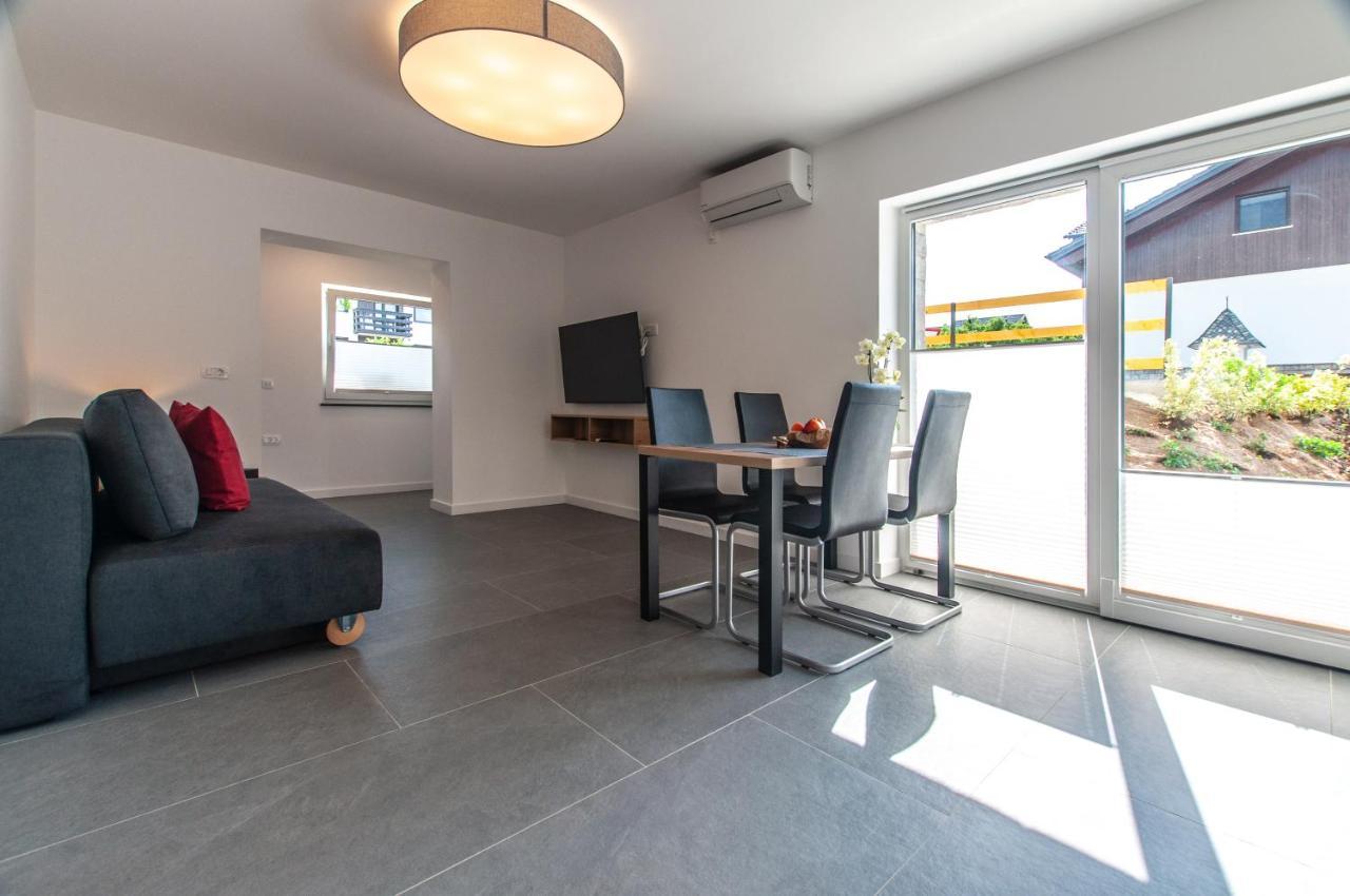 Apartments Ursus Блед Экстерьер фото